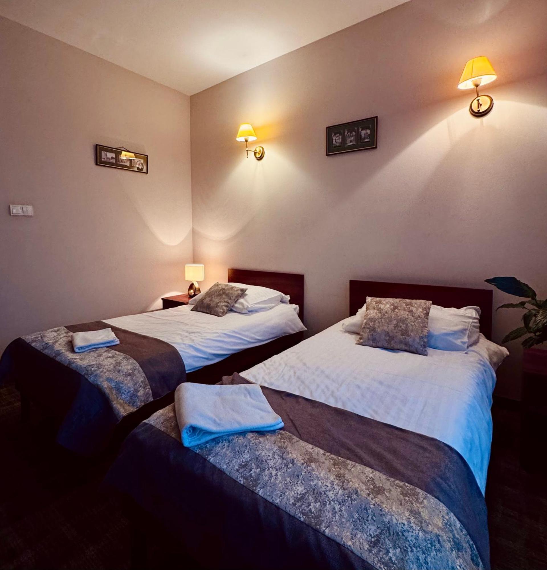 Hotel Kameralny Kielce Kültér fotó